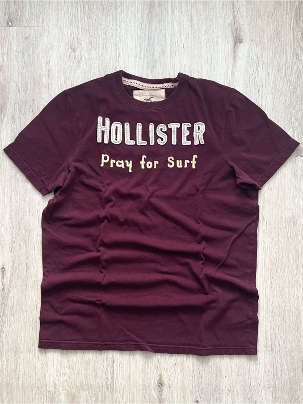 Vintage Y2K Hollister Muscle T Shirt Embroidered Pray for Surf Spellout Mens XL